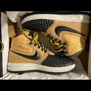 NIKE LF1 (AIR FORCE 1) DUCKBOOT 2017 - Brand New, Men’s Size 12.